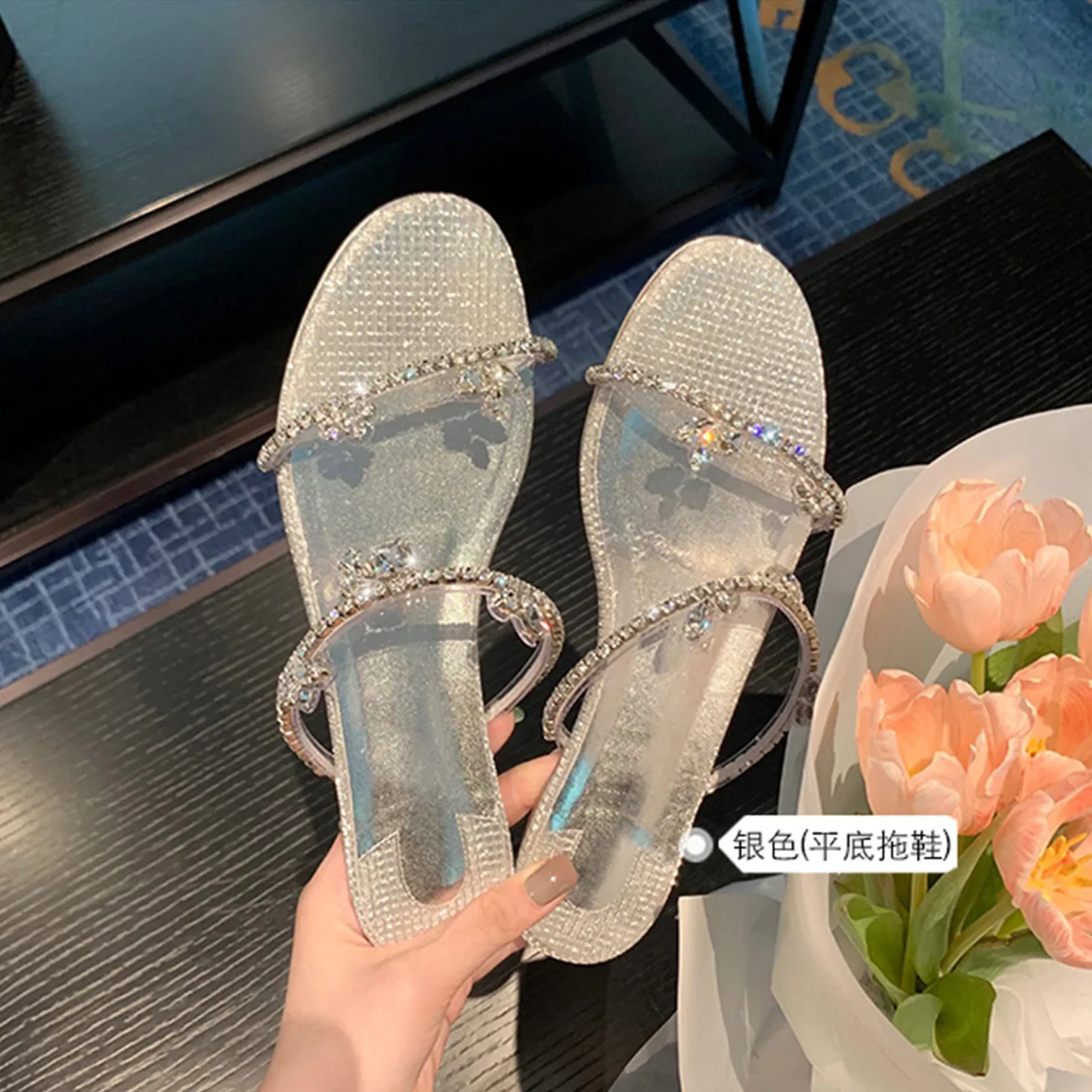 

2024 Summer Sparkling Diamond Thick Heel Open Toe Flat Bottom High Heel External Wearing Slippers Female