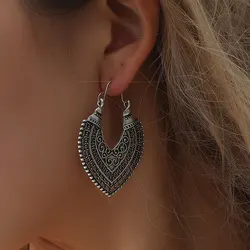 Pendientes tallados de estilo nacional bohemio ahuecados europeos y americanos para mujer, pendientes semicirculares geométricos de corazón Retro