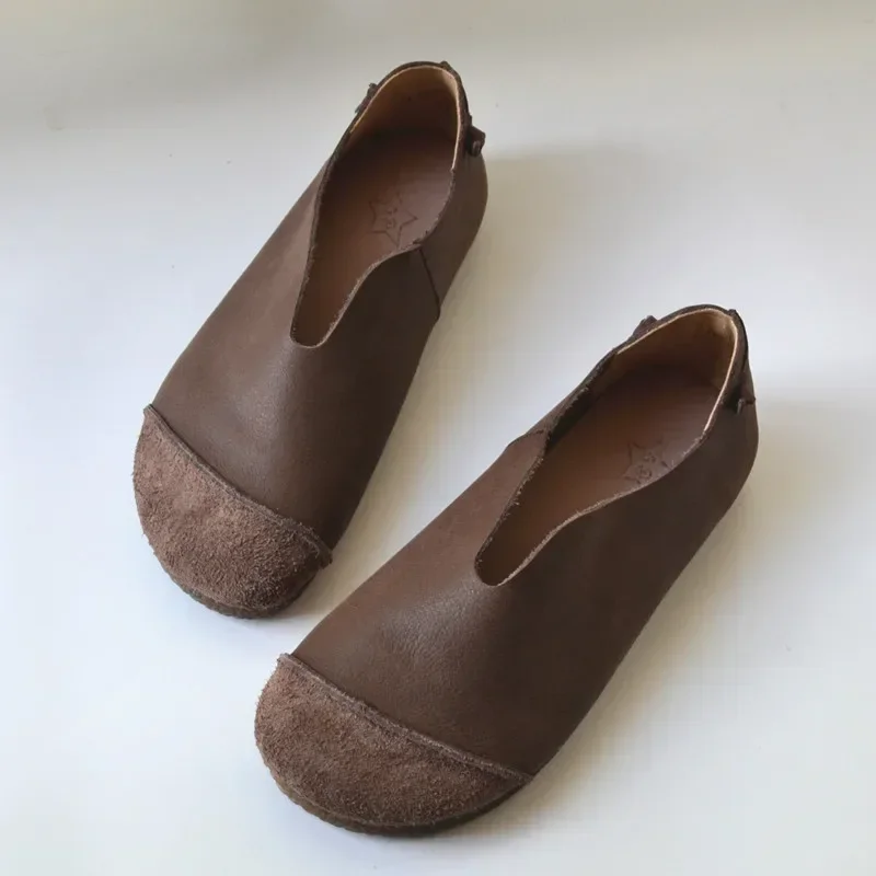 Men\'s Leather Loafers Shoes Wide Toe Retro Soft-soled Flat Summer Drivening Shoes Women 43 44 Shoes