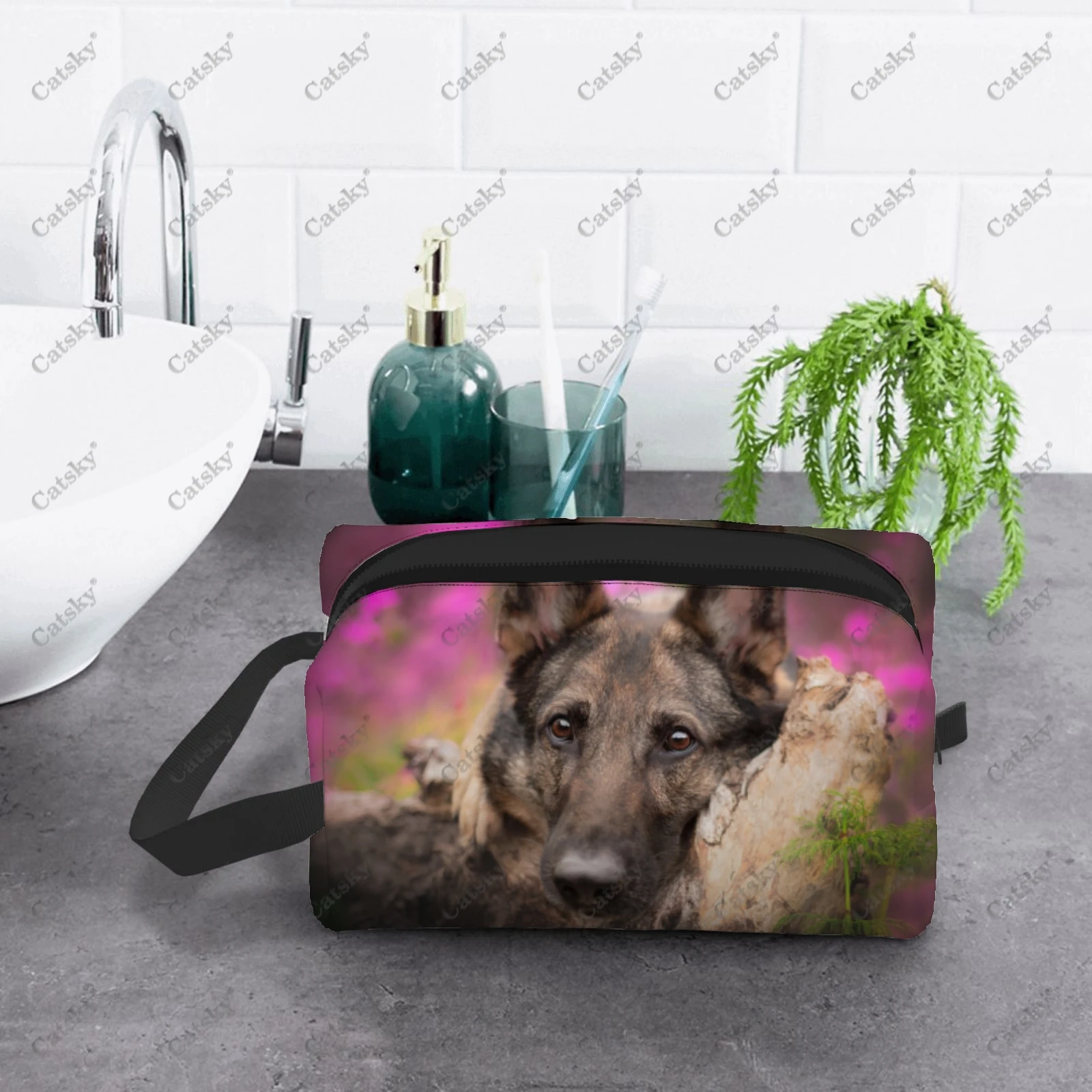 

Animal German Shepherd Cosmetic bag for women with printed patterns fashionable large-capacity beauty storage toiletry bag