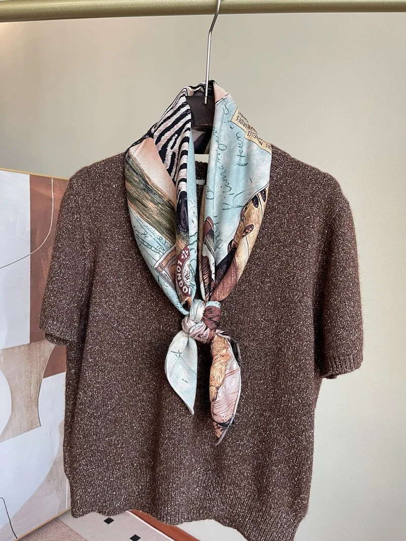 wild-continent-–-foulard-carre-classique-polyvalent-en-laine-de-soie-88cm-poincon-double-face-enveloppe-multifonctionnelle