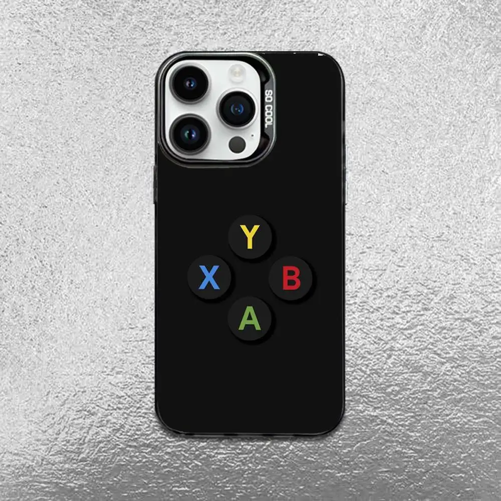حافظة هاتف لوحدة التحكم في الألعاب Gamepad Play لهاتف iPhone 16,15,14,13,12,11,Mini,Pro,E,MAX غطاء مقاوم للصدمات باللون الأسود غير اللامع