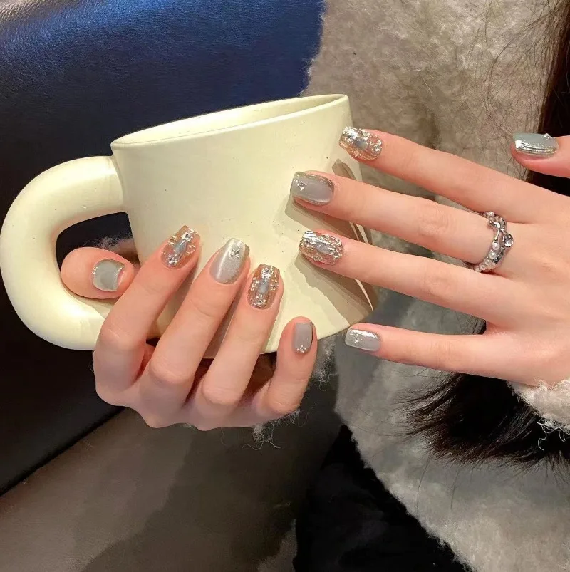 Uñas postizas decorativas para pegar, uñas artificiales hechas a mano extraíbles con diamantes verdes, 10 piezas