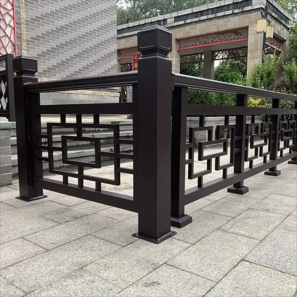 Light luxury aluminum alloy guardrail, courtyard roof landscape, window flower guardrail, villa community guardrail