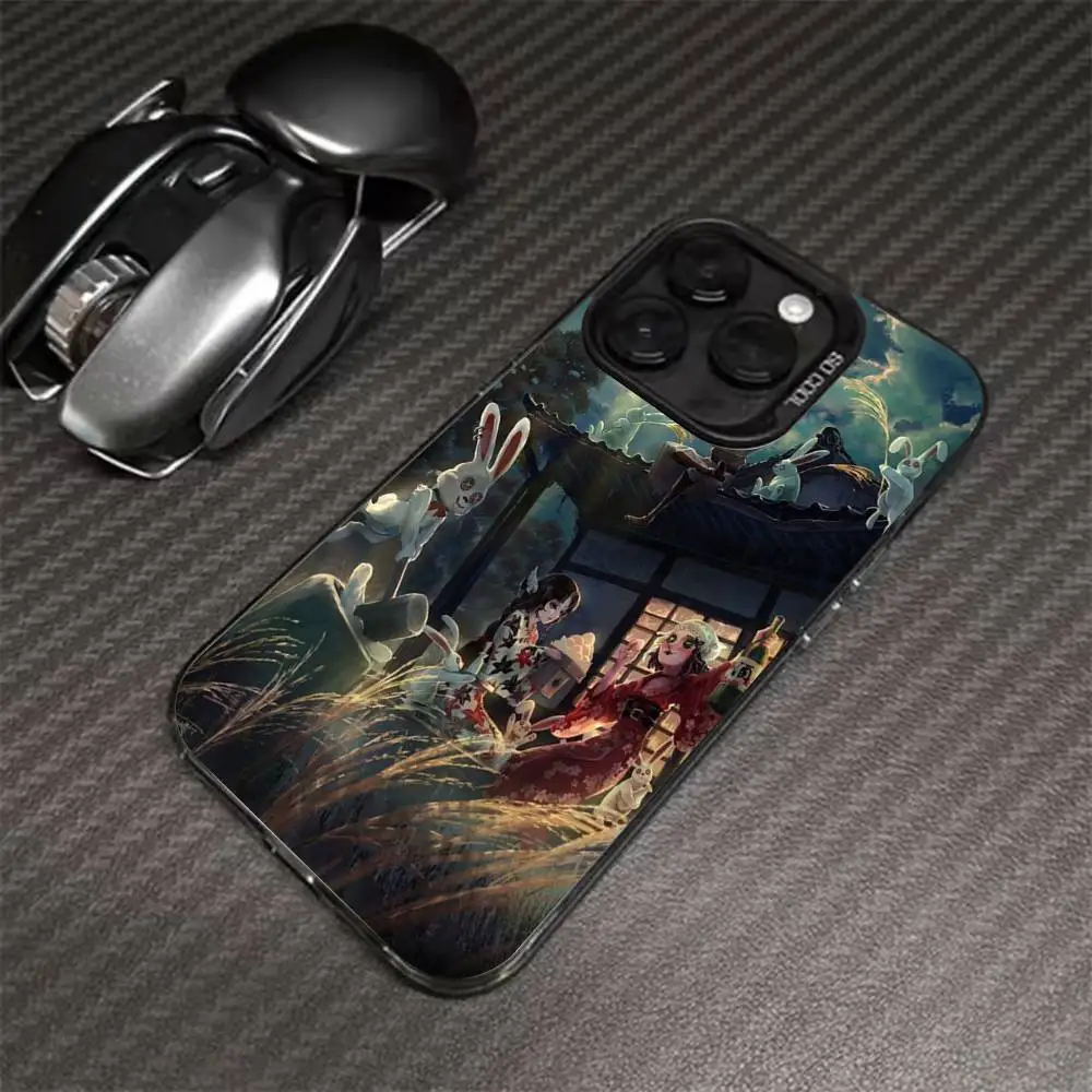 حافظة هاتف Identity V لهاتف آيفون 17 16 15 14 13 12 11 Pro Max Plus غطاء خلفي فضي مقاوم للصدمات