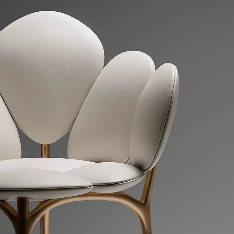 Modern light luxury petal chair, luxury villa stainless steel, artistic high-end backrest dining chair