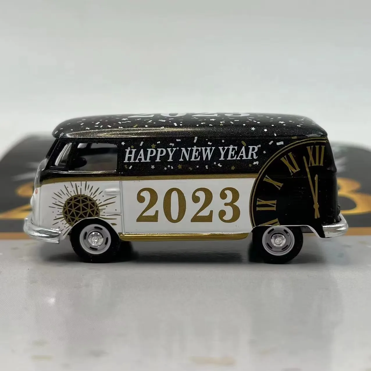 2023 Greenlight Diecast Model Car 1/64 TYPE 2 PANEL VAN BUS CAR Model Toy Car For Collection