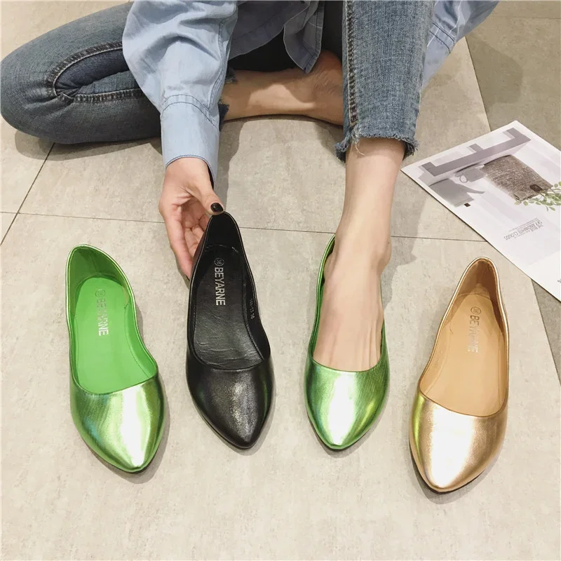 2023Women\'s Shoes Bright Surface Soft Leather Comfortable Flat Shoes Pointed Solid Color Shallow Mouth Single Shoe Zapatos Mujer