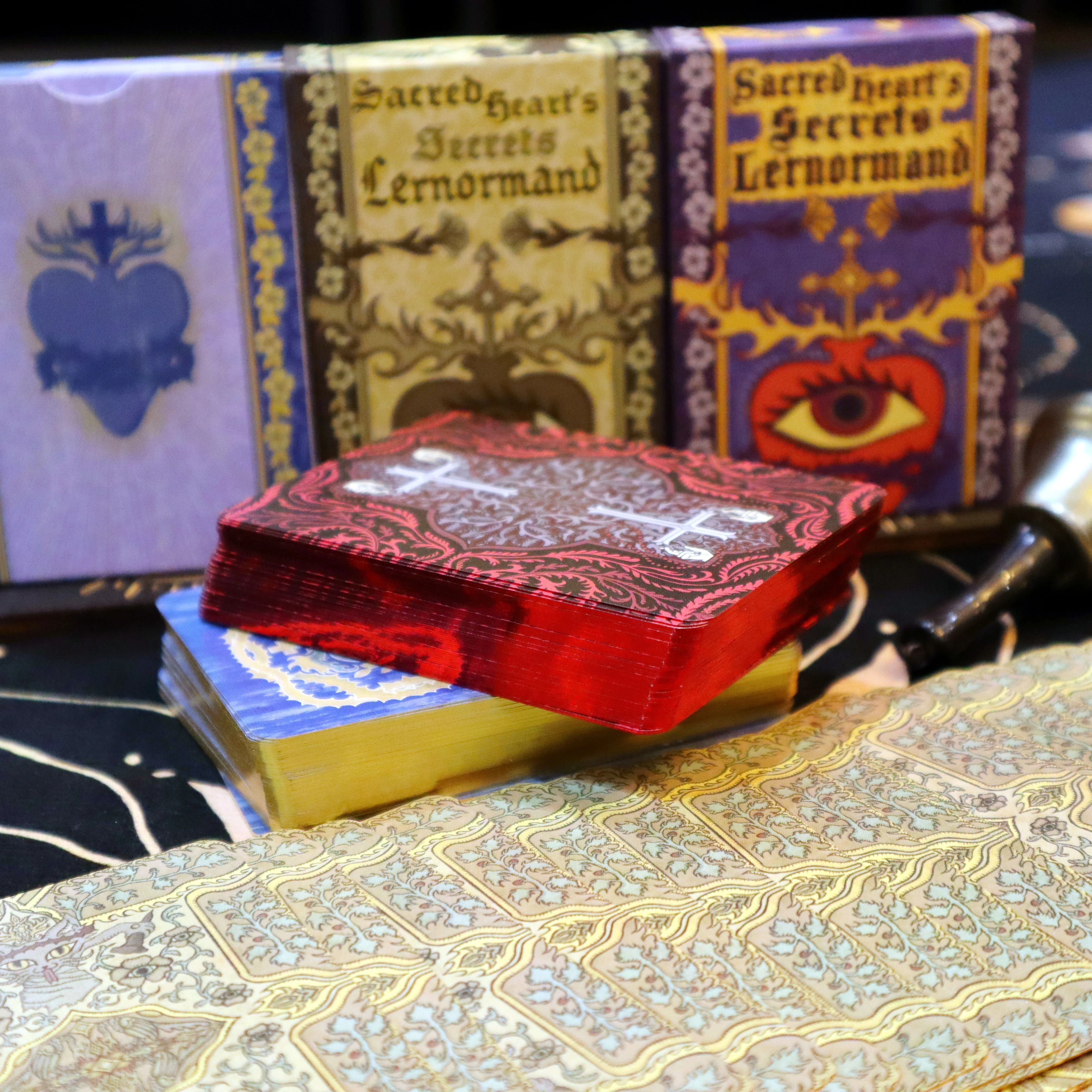 nouvelle-sortie-sacred-heart-secret-map-advanced-retro-style-domestic-original-rana-collectible-edition-tabletop-card-game