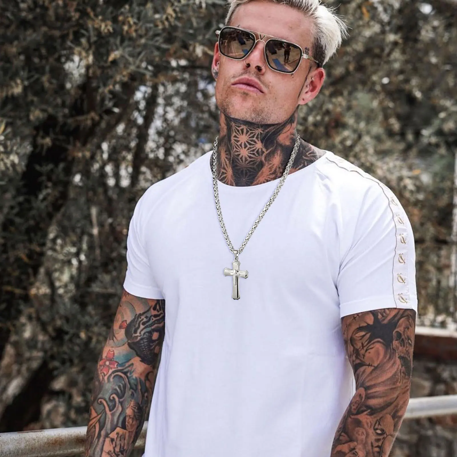 Vnox Heavy Chunky Cross Necklaces for Men Boys, Bold Byzantine Link Chain Necklace, Two Tones Punk Rock Cross Religious Pendant