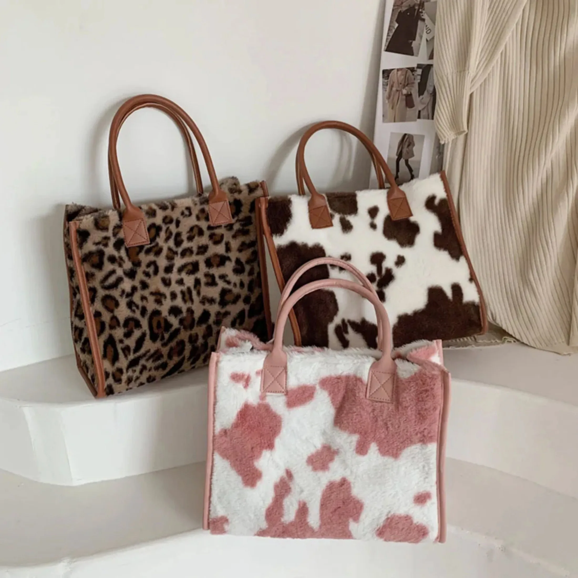 Retro Leopard Pattern PU Leather Plush Design Autumn and Winter Fashion Western Style Women's Small Handbag Underarm Bag