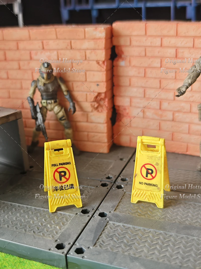 1/18 Soldier Scene Accessory Simulated Road Parking Lot Warning Signs Mini Roadblock Props For 3.75-inches Action Figure Doll