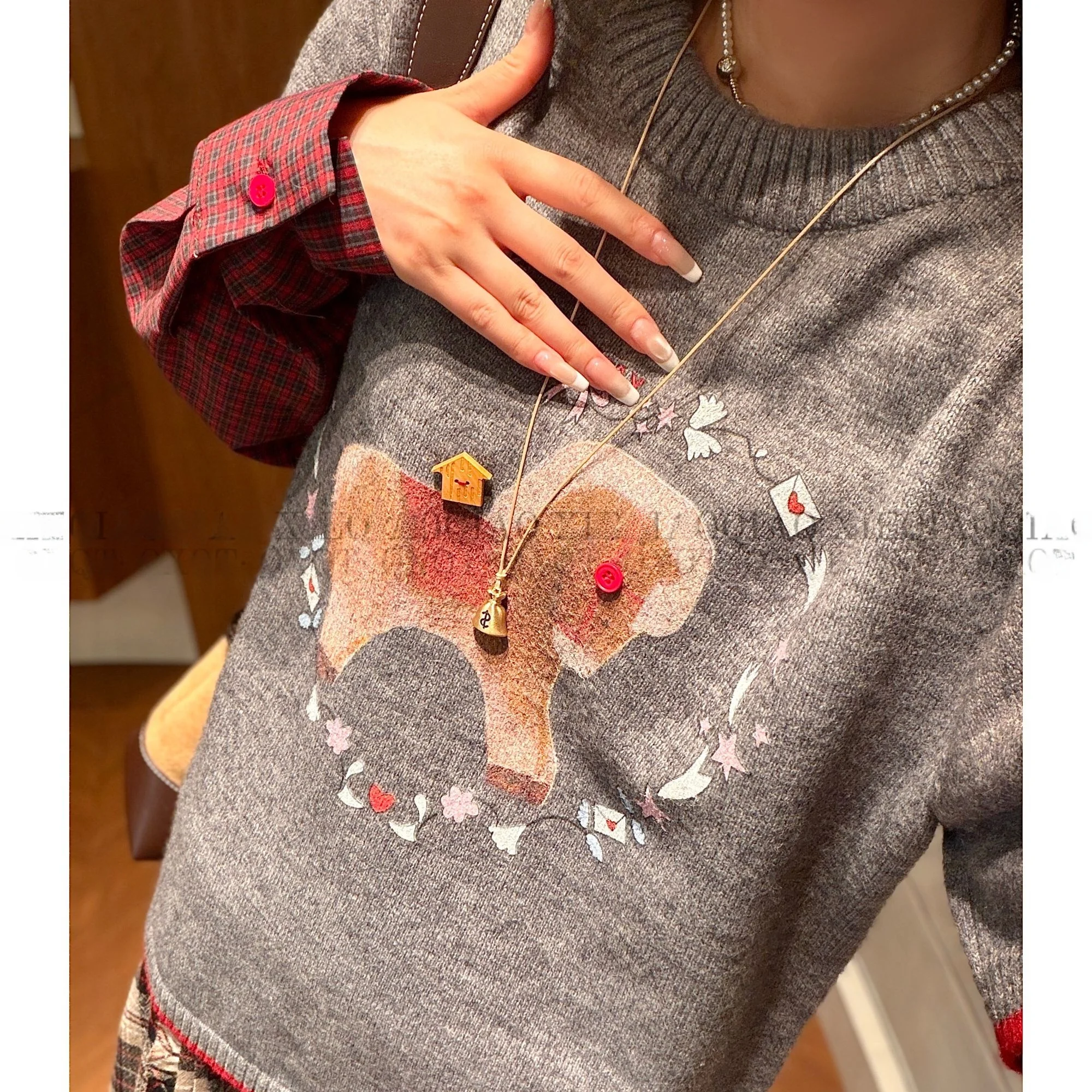 

Loose Fit Knitted Sweater Women's Cartoon Print Embroidery Fake Two-Piece Pullover Long Sleeve Mid-Length Winter Fashion