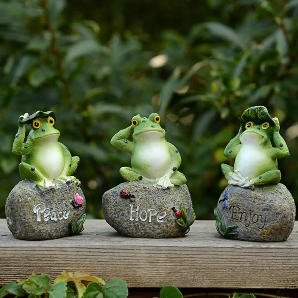 Frog Statues  Great Frogs Sitting On Stone Sculpture  Green Color Animal Sculptures