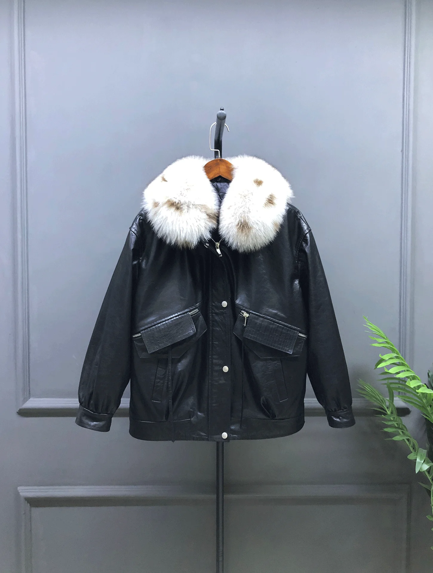 

Утепленное женское длинное пальто из натуральной кожи с эффектом похудения, с отстегивающимся меховым воротником, повседневная верхняя одежда