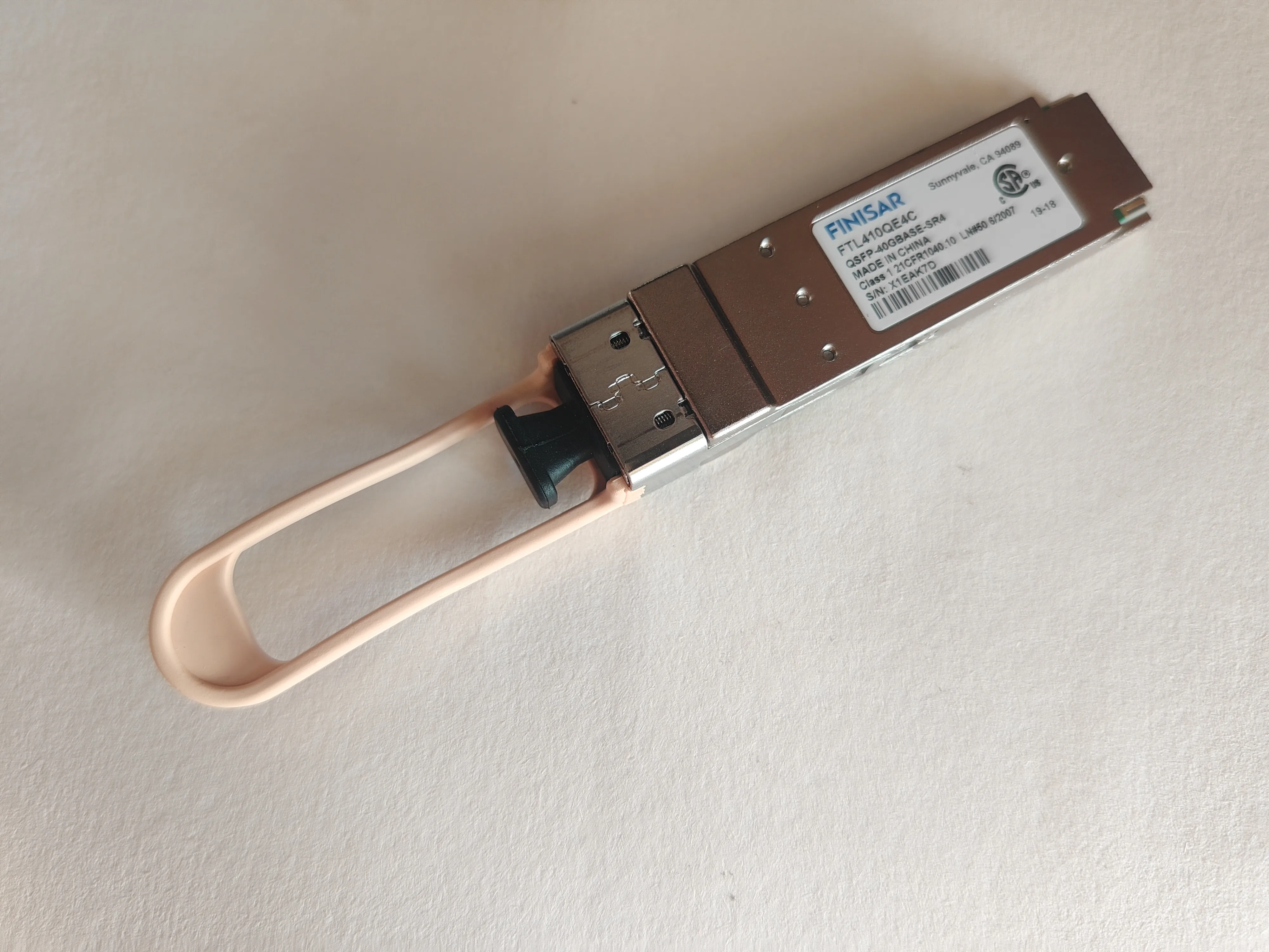 1 قطعة Finisar 40GB QSFP جهاز الإرسال والاستقبال الألياف FTL410QE2C QSFP 40G SR4 MPO 850nm 40G 0.15 كجم 40 جرام QSFP وحدة QSFP 40 جرام التبديل