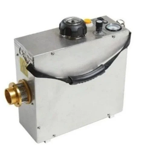 Hot smoke aerosol generator with fast heating speed and high aerosol output concentration