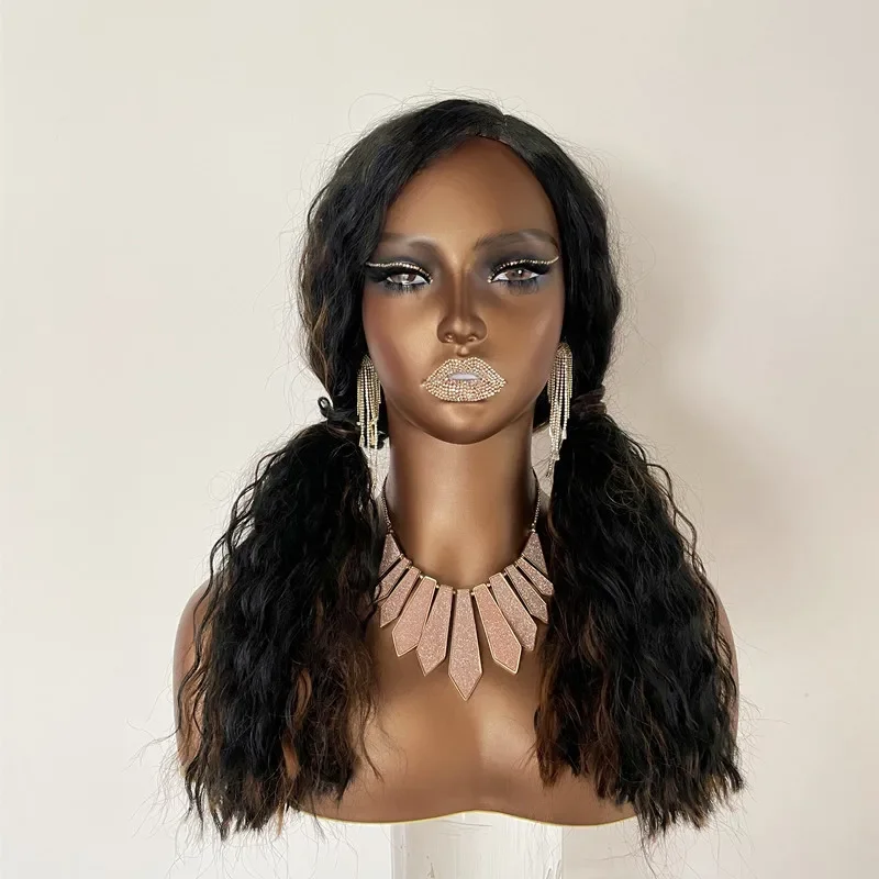 Cabeça de manequim afro-americana para perucas exibem busto de cabeça de manequim feminino realista