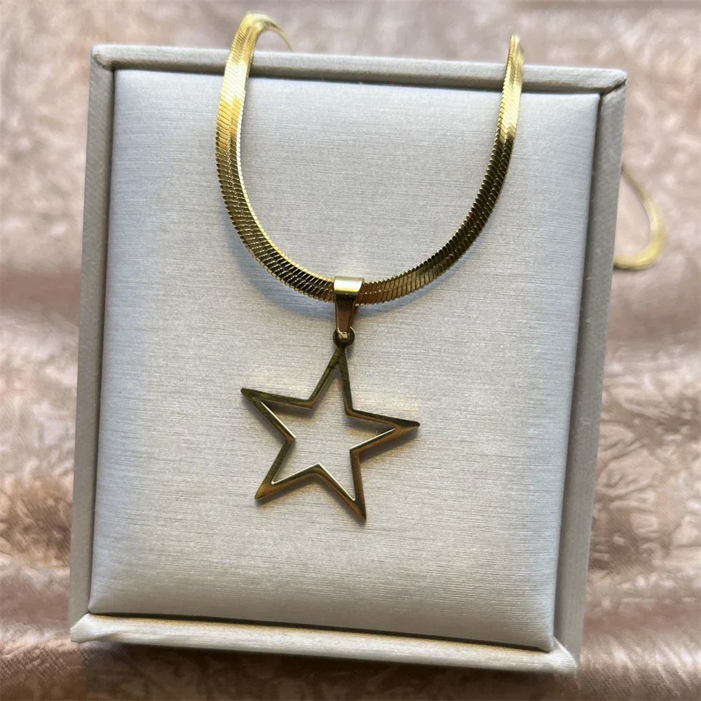 1PCS Stainless Steel Hollow Star Pendant Necklace For Women Pentagram Charm On The Neck 40+5 cm Blade Snake Chain Jewelry Gift