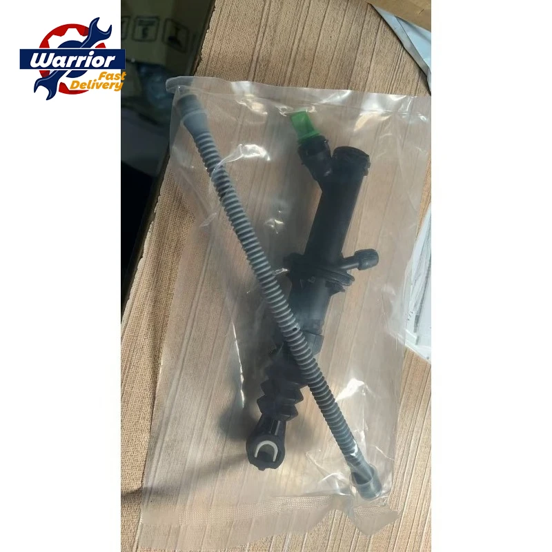 

306105773R 6284600713 306100642R Насос главного цилиндра сцепления для Renault Captur Clio IV 0,9 1,2 1,5 Dacia Sandero II 2012-2020