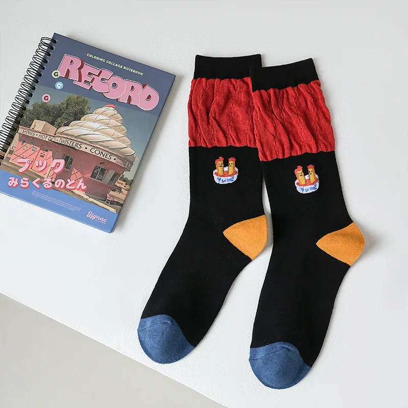 Pommes-Frites-Socken für Damen, neue Cartoon-Mid-Tube-Socken aus Baumwolle, atmungsaktiv, japanischer Stil, lustige Socken