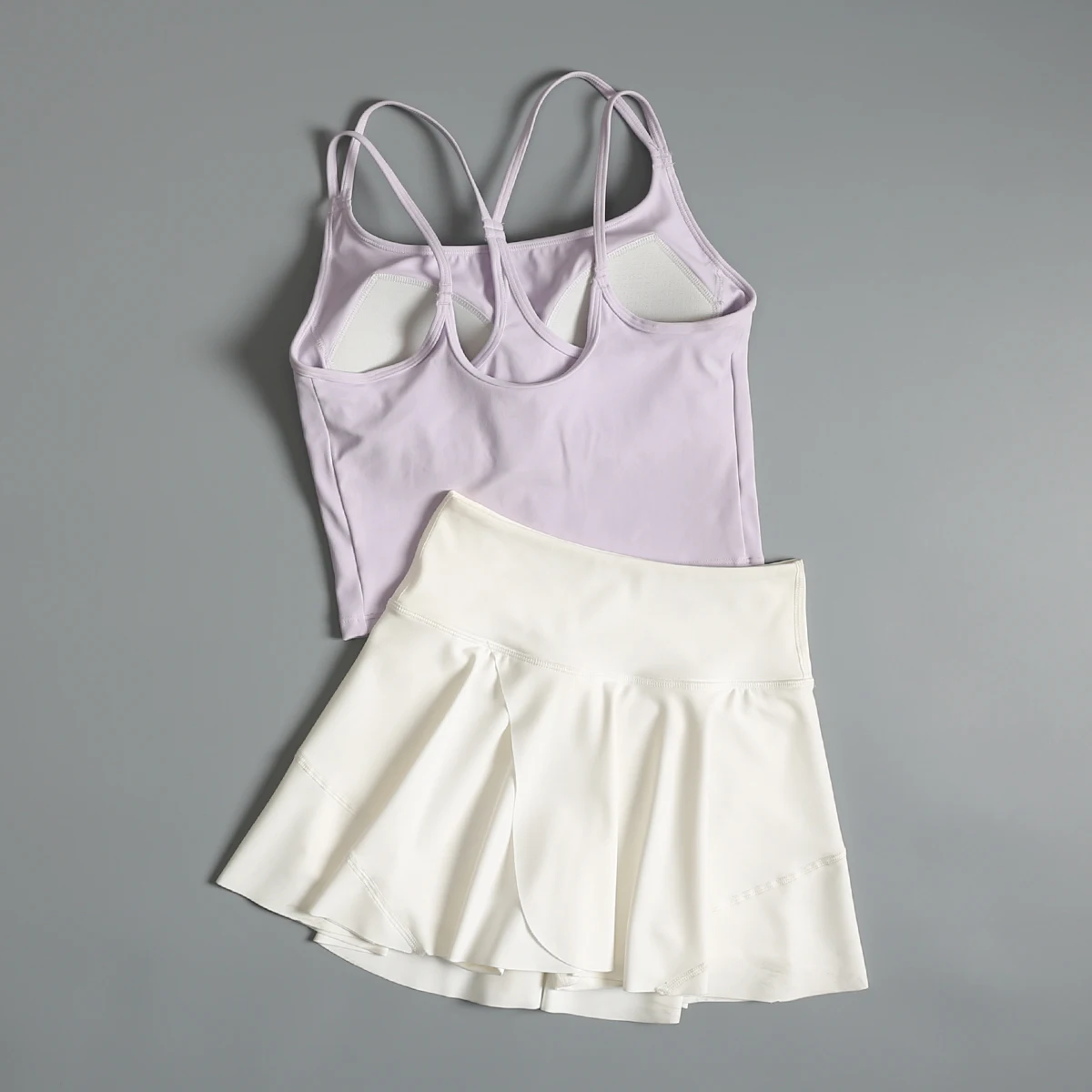 Traje deportivo para correr de alto valor para mujer, traje de ejercicio físico para bádminton, tenis, verano, nuevo conjunto de dos piezas para yoga 2025