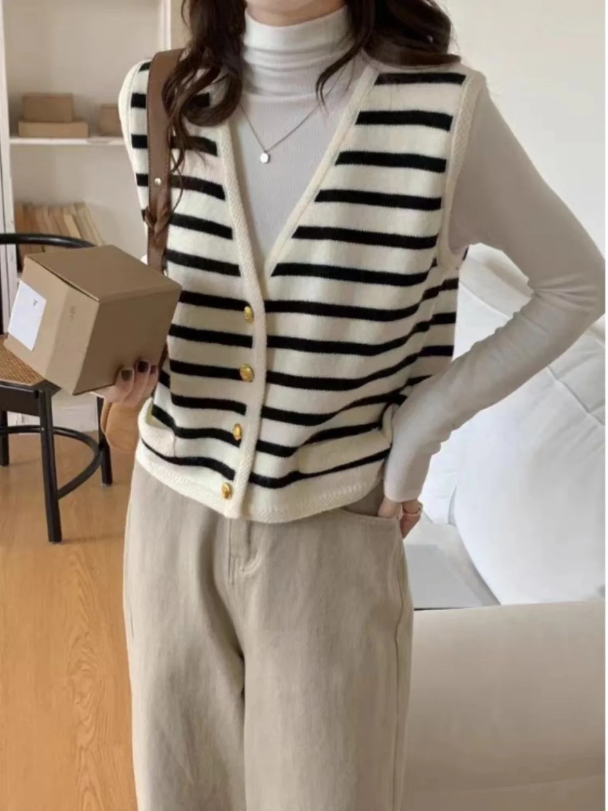 

Women's Knitted Vest Top Svel Winter New Sle Striped Cardigan Outerwear Layering V-ne Button-up Casual Faion