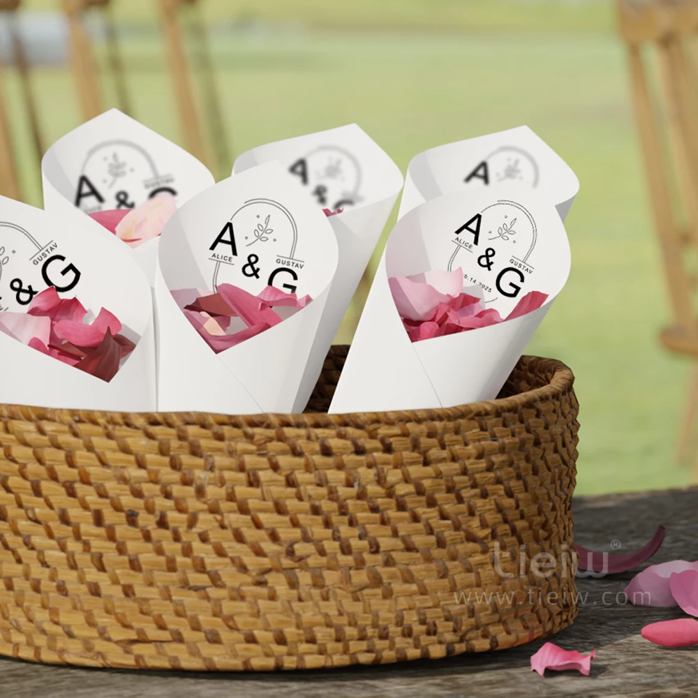 Cones confete com nomes e data, doces pétala, confete natural, personalizável para celebrações, casamento personalizado