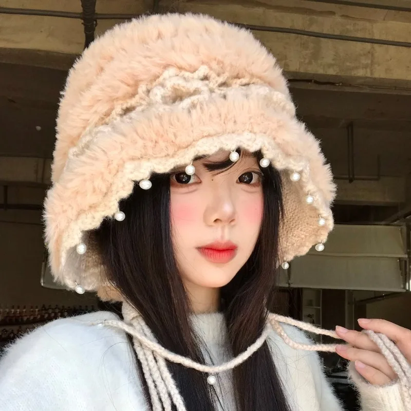 Koreanische Ins-Perlen-Quasten-Plüsch-Pullover-Strickmütze für Damen im Herbst und Winter, dicke und warme Bombermütze mit Ohrenschutz – Detail 1