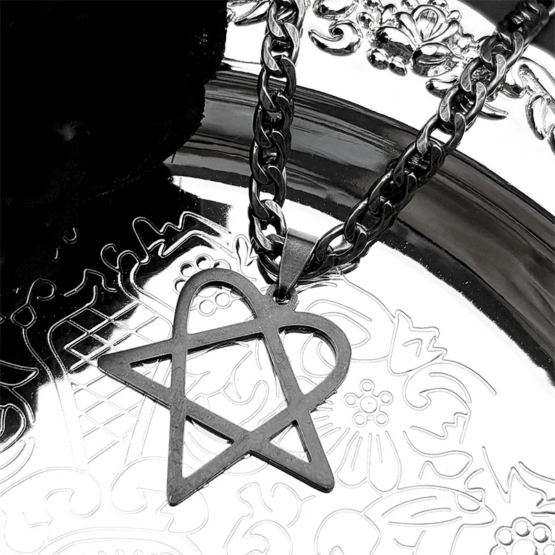 Goth Heartagram Stern Anhänger Halskette für Frauen Männer Edelstahl Gun Black Rock Musik Band HIM Fans Hip Hop Kette Schmuck – Detail 6