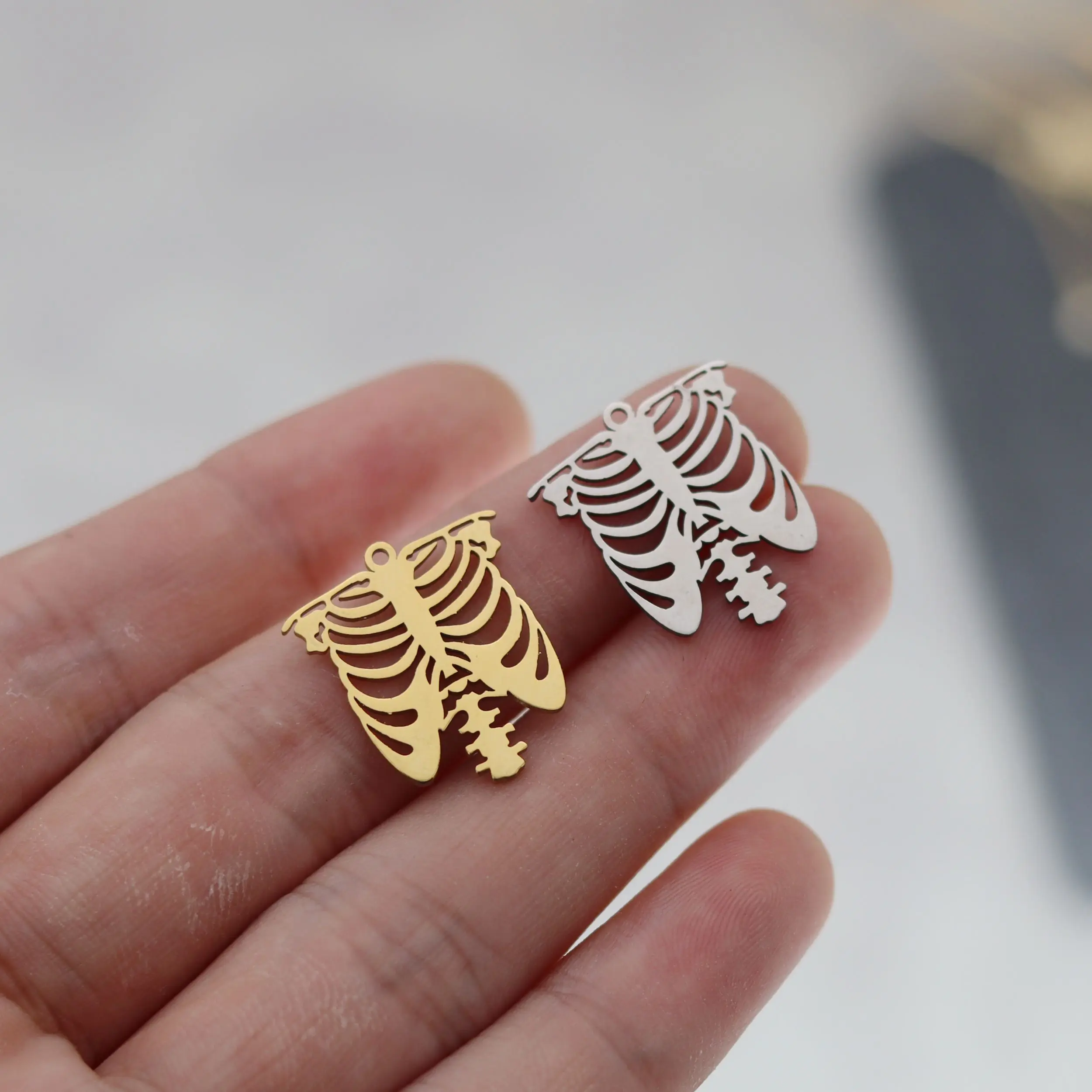 3pcs/lot Stainless Steel Skeleton Spine Painted Ribcage Charms For Jewelry Making Supplies Pendants DIY Necklace Earrings