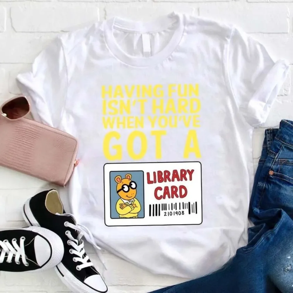 재미를 취하는 것은 어렵지 않습니다 티셔츠 아서 향수를 불러일으키는 만화 셔츠 아서와 친구들 티셔츠 90년대 레트로 여성 크루넥 코튼 티셔츠