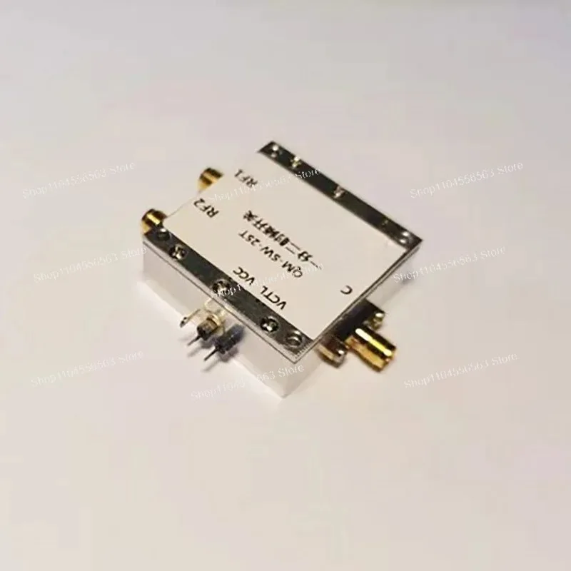 0.1-6GHz High Isolation RF SPDT Switch - One-to-Two Routing Microwave Electronic RF Module