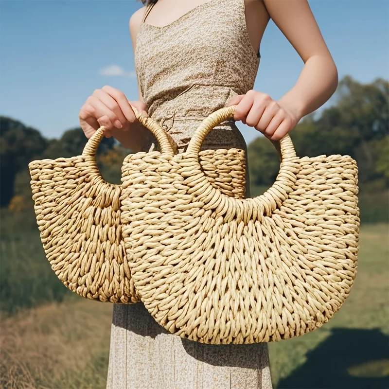 French Fan-shaped Woven Handbag (vacation Style Woven Bag), Suitable for Beach Vacations, Beach Activities, Picnics, and Camping