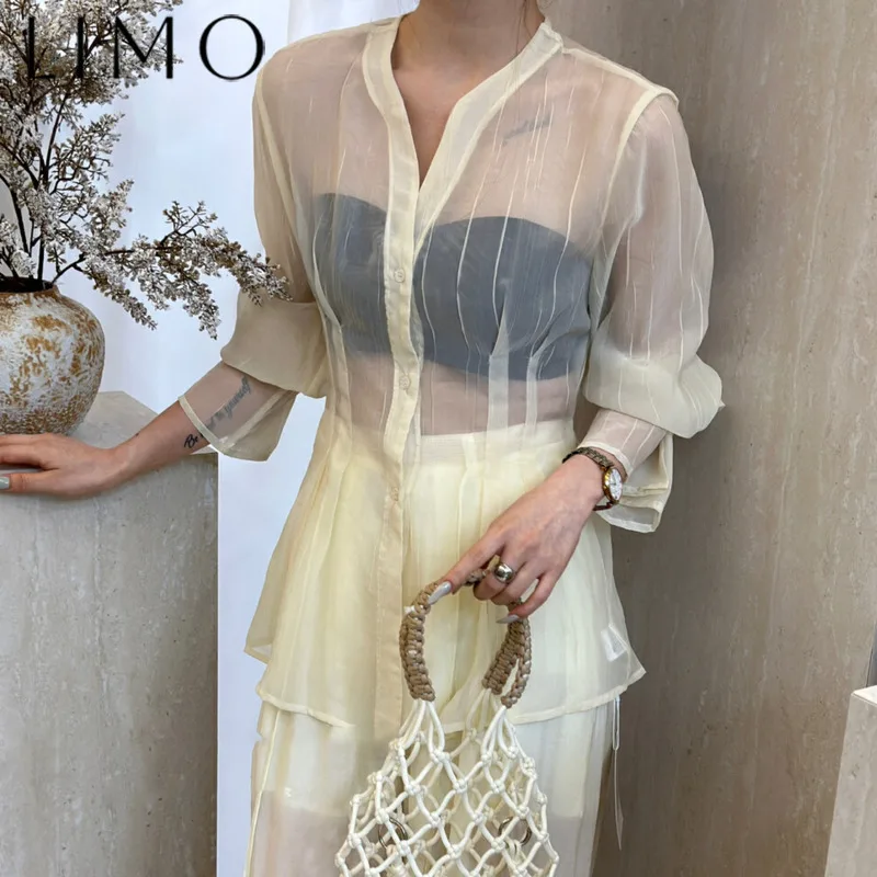

LIMO Elegant V-Neck Slim Fit Blouse Women’s Fashion 2025 Thin Casual Chic Shirt Tops Stylish Versatile Daily Wear