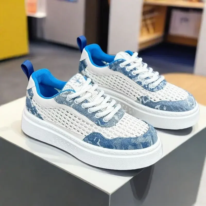 

```Thick-soled slip-resistant men's sneakers with a height-increasing mesh upper from a trendy brand```