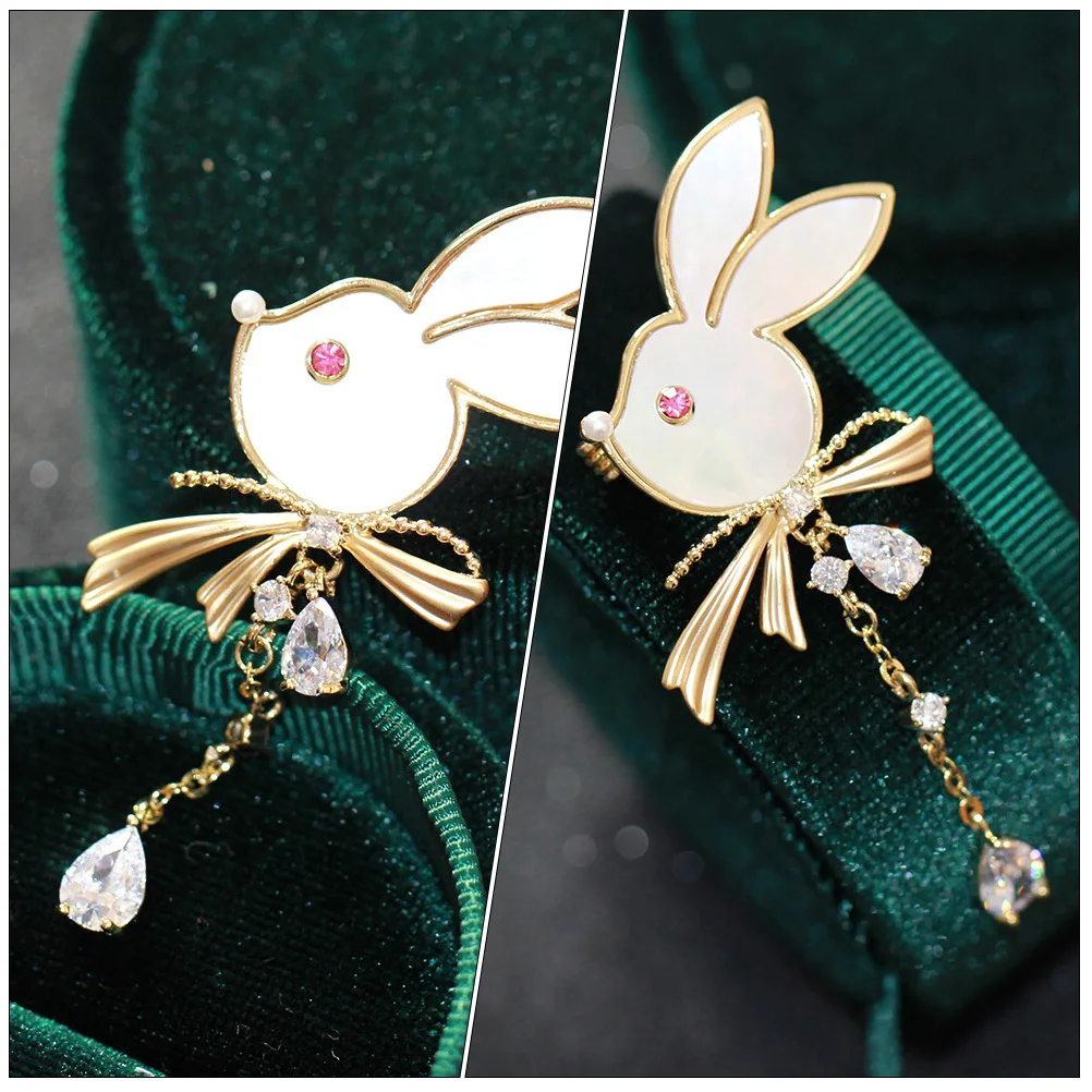 

Adorable Rabbit Brooch Pin Fashion Women Brooches Cute Animal Brooch Vintage Metal Suit Collar Pin Clothing Scarf Decoration