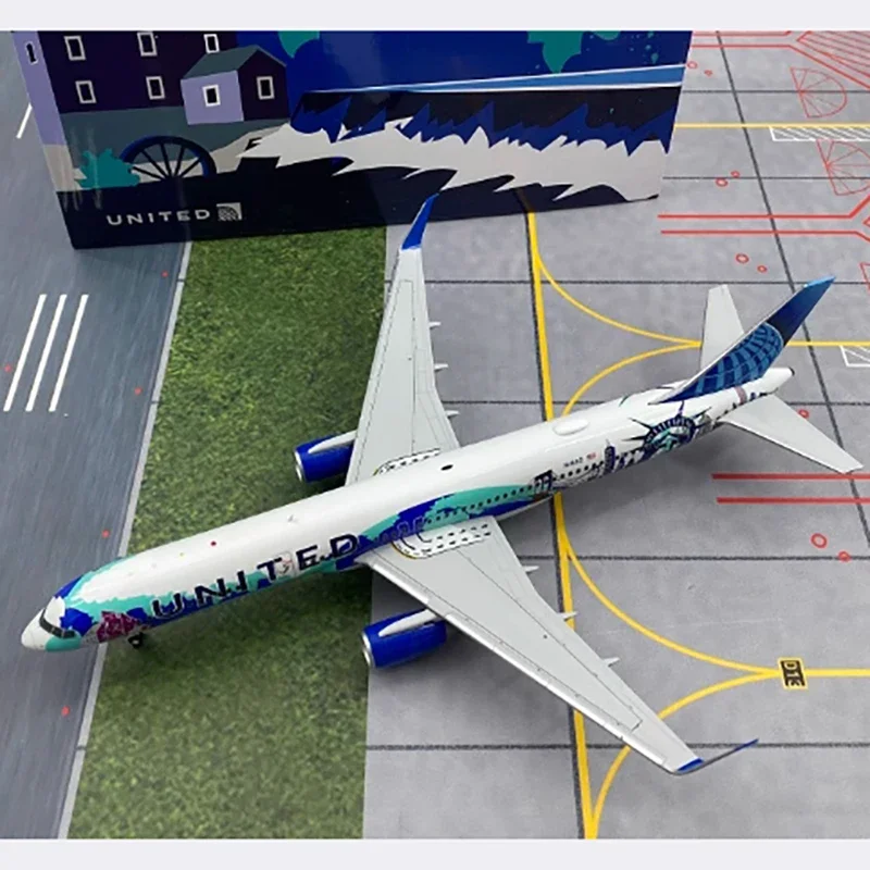 Diecast 1:200 Scale Unique Novelty Airplane American Airlines Boeing 757-200 Airbus Alloy Aircraft Model Gift Display