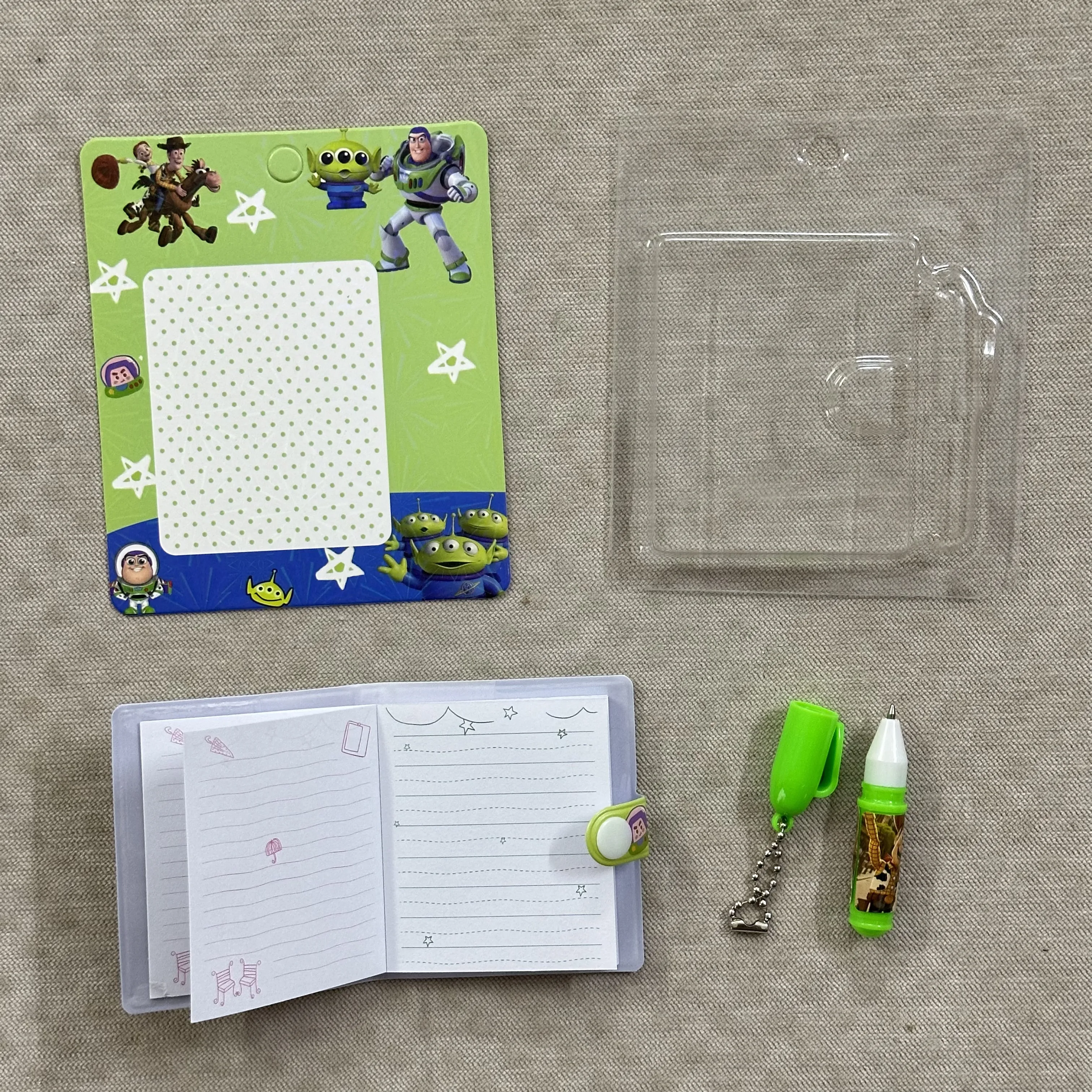 Toy Story 5 Notizbuch mit Kugelschreiber Woody Buzz Cartoon Mini-Taschen-Notizblock Schreibwaren-Set Schulbedarf Geburtstags-Weihnachtsgeschenk – Detail 2