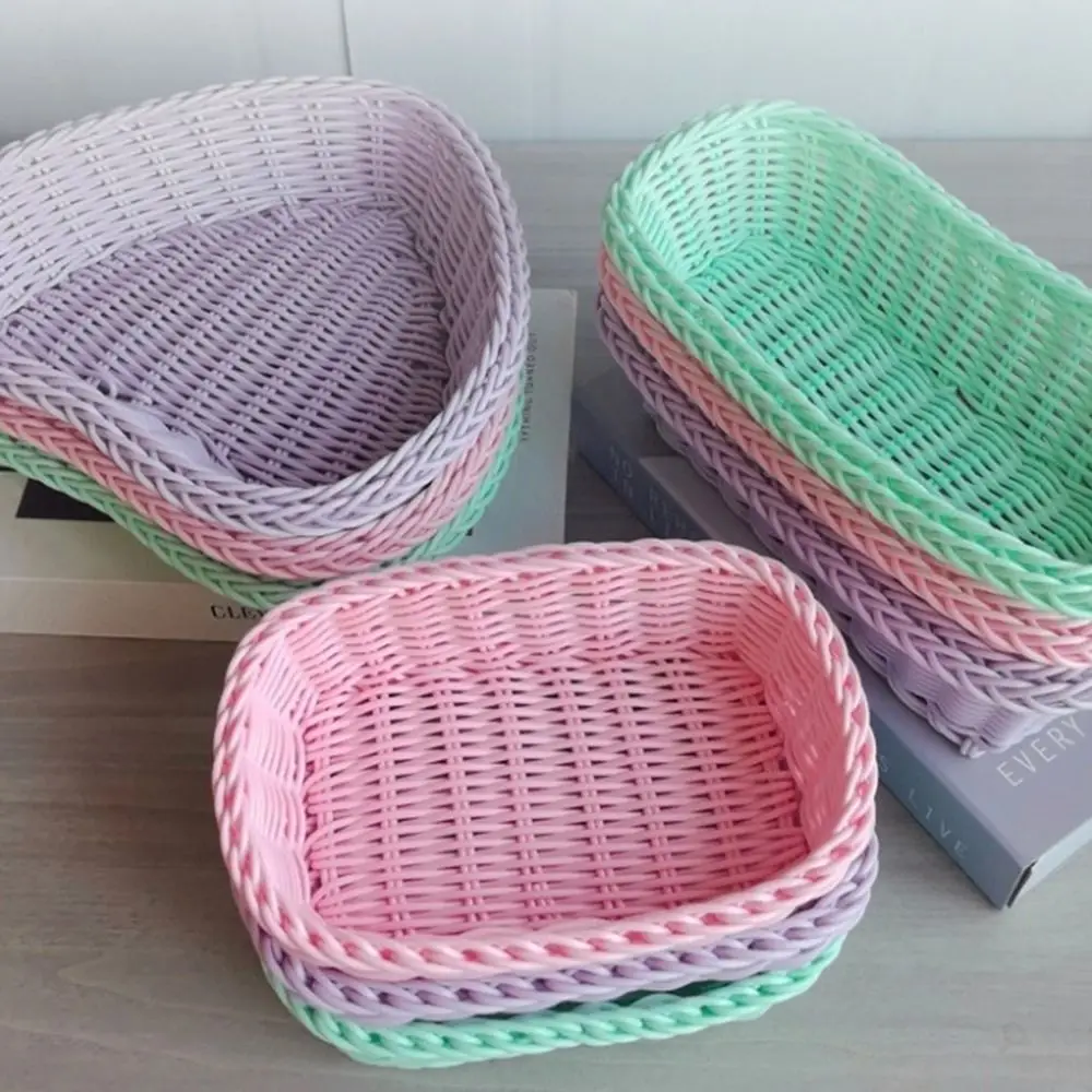 New Hand Woven Imitation Rattan Basket Plastic Heart Shape Picnic Serving Basket Desk Organizer Bread Serving
