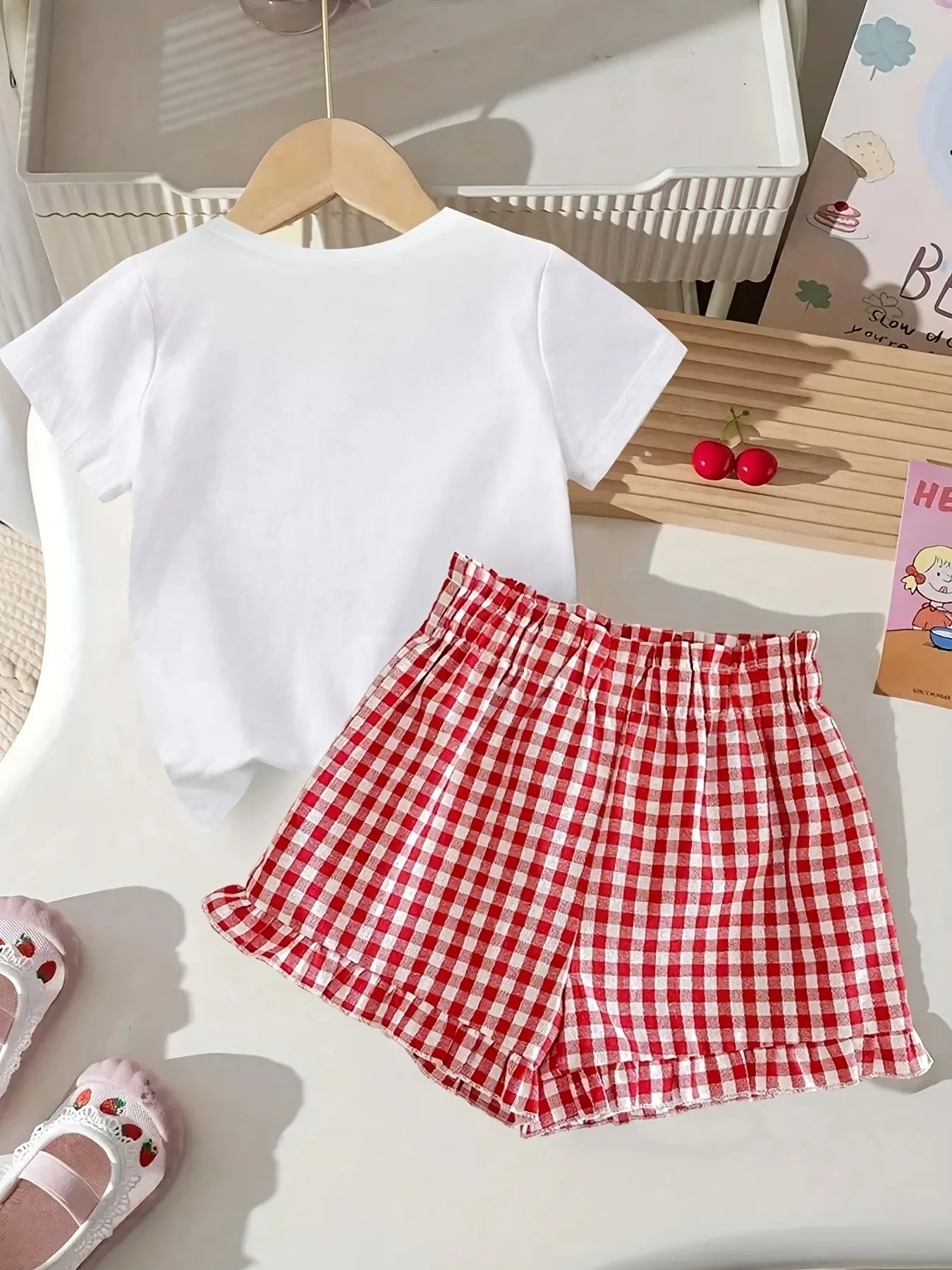 Comfy Kids Girls Two Piece Casual Set, Strawberry Bow Flower Print Crew Neck Top & Red Check Ruffle Shorts for Outdoor Picnic &