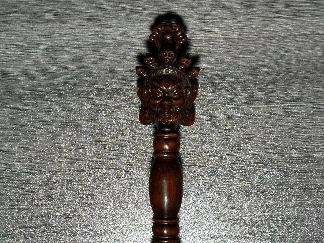 Chinese solid wood boxwood carving does not move Ming Wang King Kong pestle home display gifts