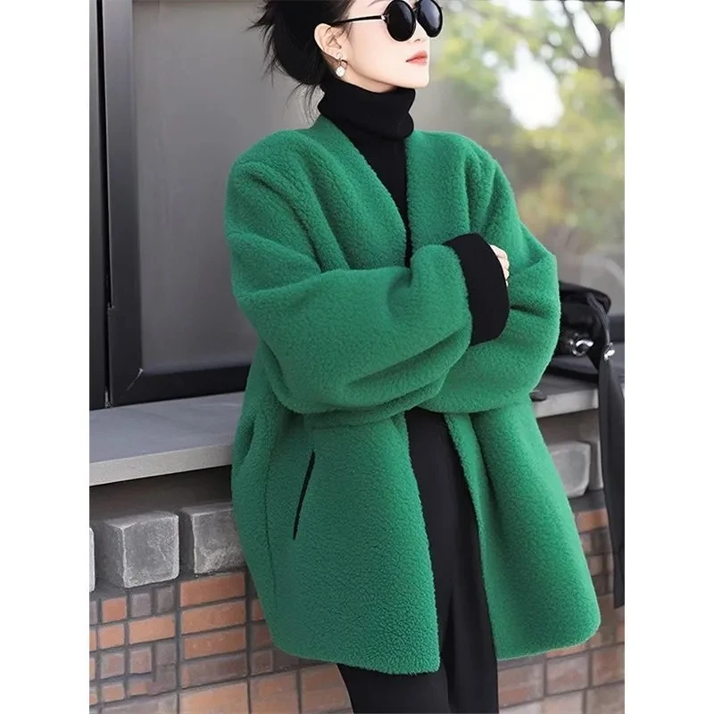 Beautiful Small Fragrant Style green Lamb wool coat coat Women's woolen coat 2026 new autumn winter versatile jacket top Female