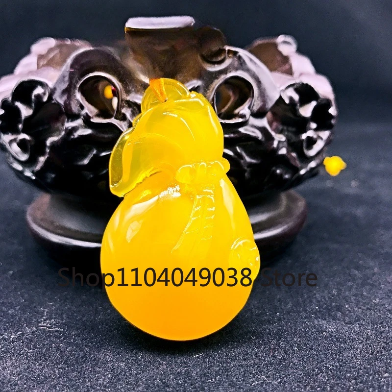 Hand Carved Money Bag Pendant Men's and Women's Chicken Oil Yellow Amber Blessing Bag Necklace