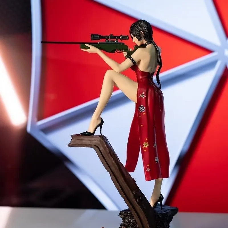 Resident Evil 4 Ada Wong 34cm Boyutunda Eşsiz Bir Eylem Figürü