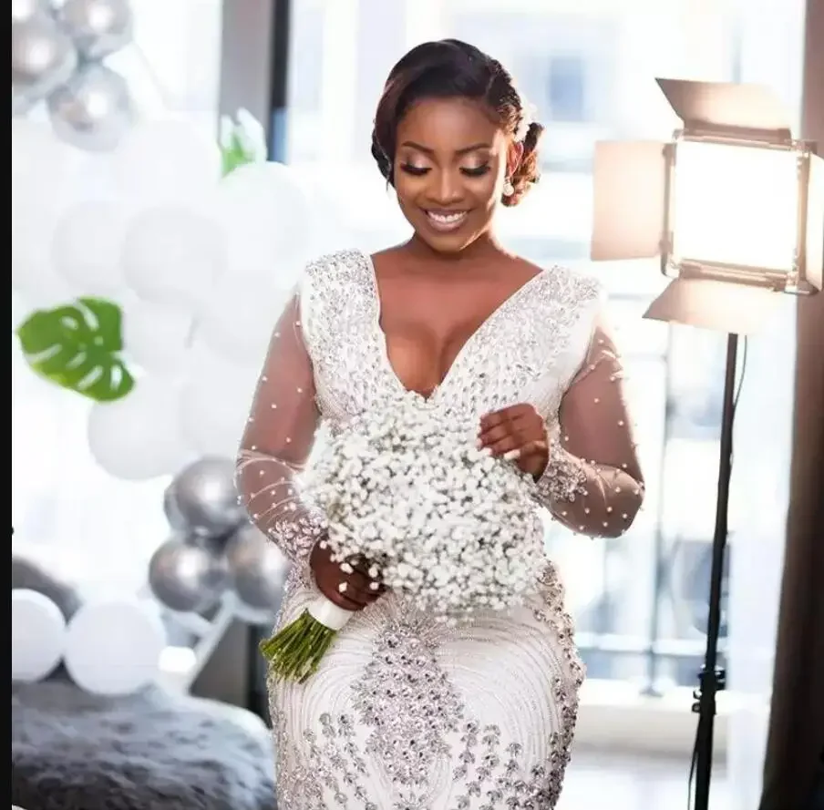 Customized African Beading Crystals V Neck Wedding Dresses Floor Length Illusion Long Sleeves Luxury Aso Ebi Robe De Marriage