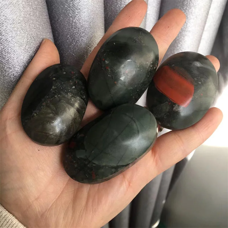 

Polished Quartz Crystal Bloodstone Palm Stones Natural Massage Healing Reiki Gemstones Fengshui Home Decoration