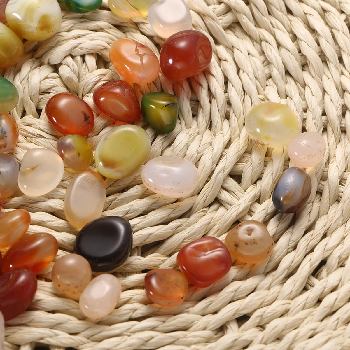 

500G Yuhua Pebbles 0.5-1Cm Natural Polished Smooth Stones Colorful Decoration for Fish Tank Landscaping Rockery Home Decoration