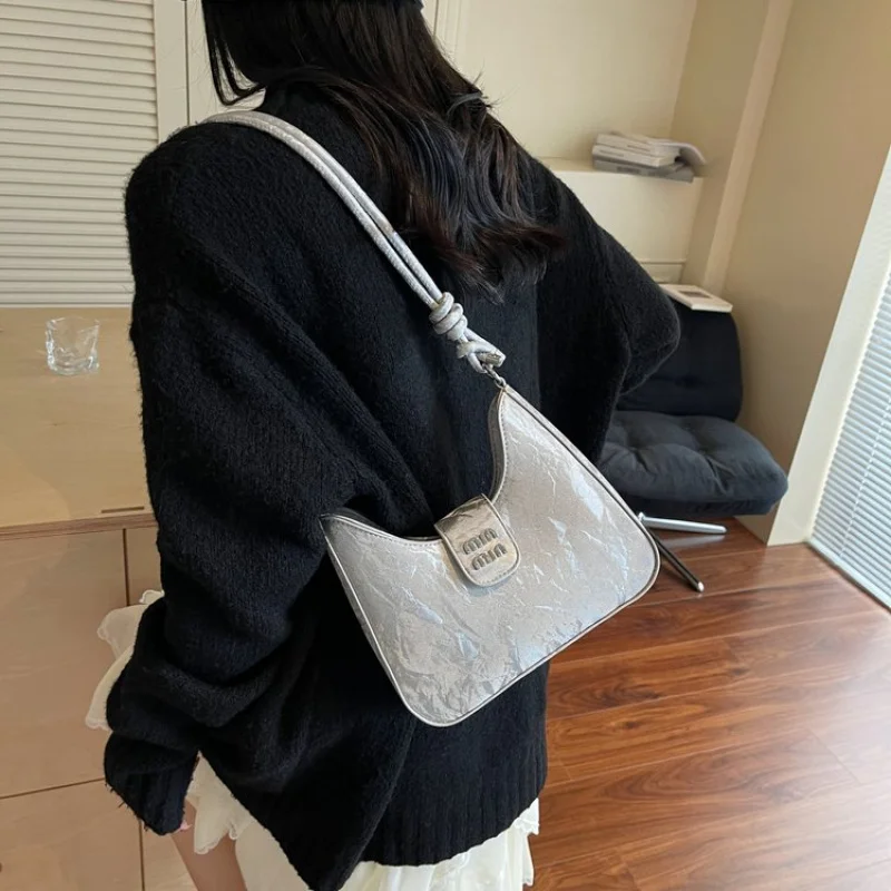 

Изящная элегантная женская кожаная сумка класса люкс 2025 года, известный дизайнер, простая, популярная, повседневная ​