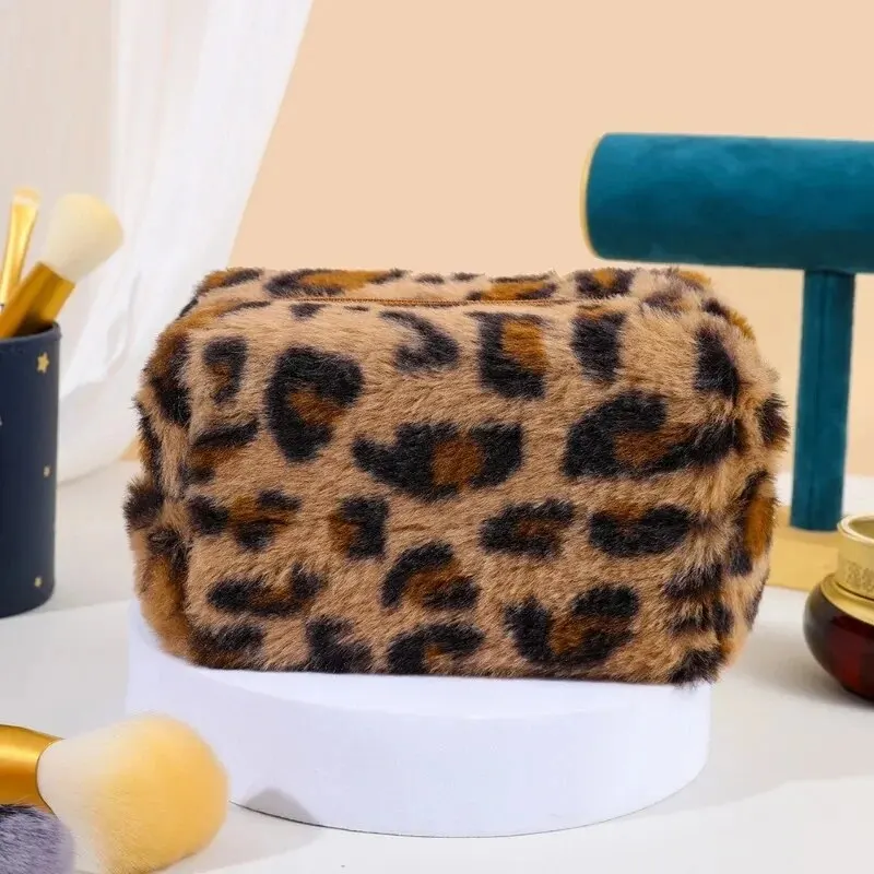 New Leopard Print Soft Plush Cosmetic Bag Makeup Bag Portable Toiletries Skincare Product Storage Bag Travel Makeup Organizer